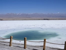茶卡盐湖的盐层有多厚_茶卡盐湖的盐浓度是多少