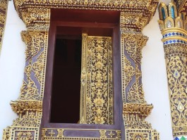 「泰国寺庙窗户特点是什么」泰国寺庙窗户特点是什么意思✅