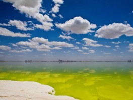 「青海省察尔汗盐湖介绍」察尔汗盐湖在青海地图什么位置✅